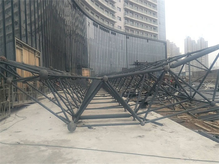 虹口万豪酒店雨棚网架